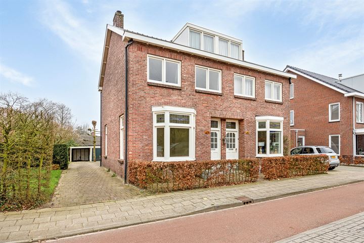 Bekijk foto 1 van Oldenzaalsestraat 679