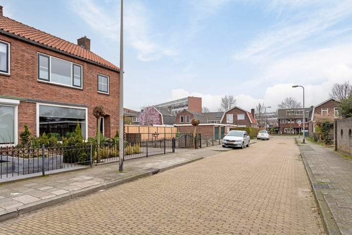 Bekijk foto 25 van Leurinkstraat 6