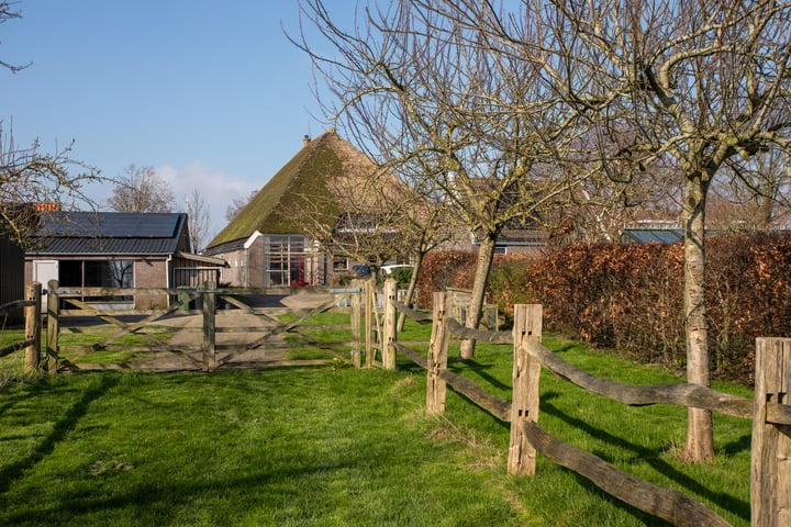 View photo 41 of Heerenweg 256