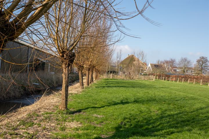 Bekijk foto 43 van Heerenweg 256