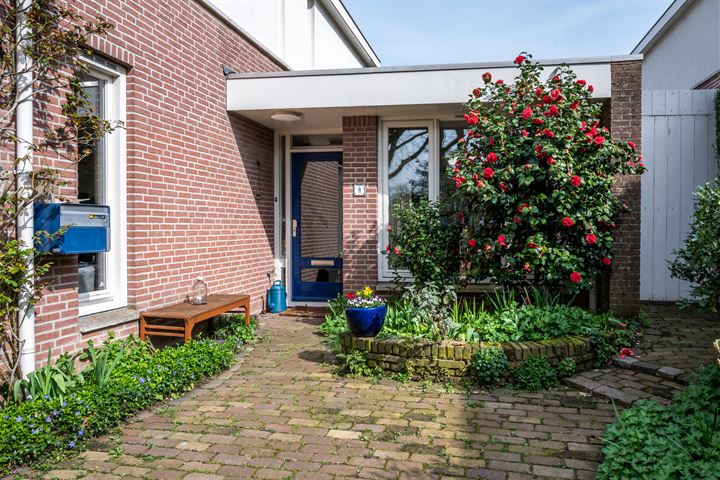 Bekijk foto 3 van Praetoriumstraat 9