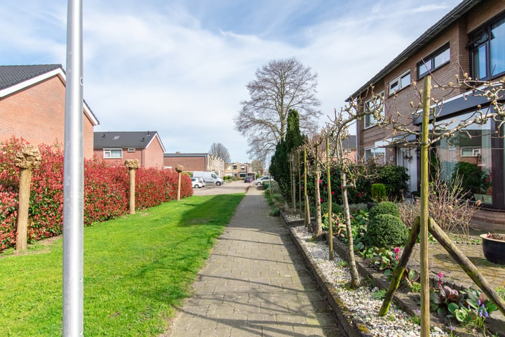 Bekijk foto 35 van Kamerlingh Onnesstraat 40