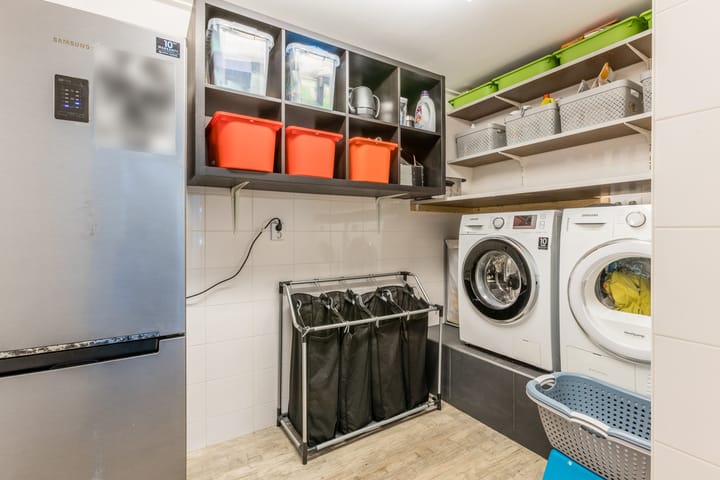 Photo 15 of Molenaarslaan 1