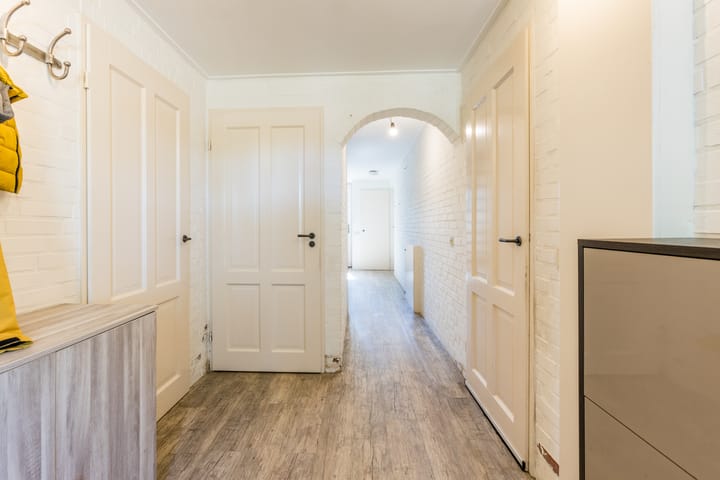 Photo 14 of Molenaarslaan 1