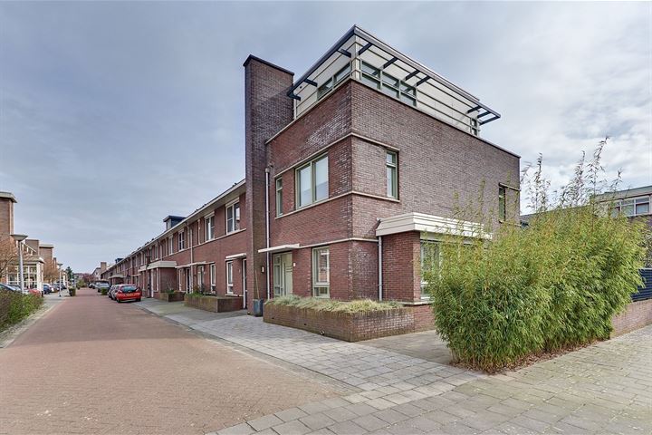 Bekijk foto 46 van Simon Vestdijkstraat 2