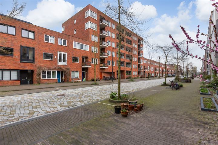 Bekijk foto 42 van Jan Vrijmanstraat 261