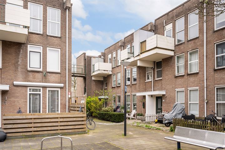 View photo 1 of Taanstraat 75