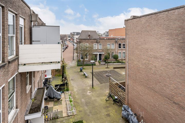 View photo 11 of Taanstraat 75