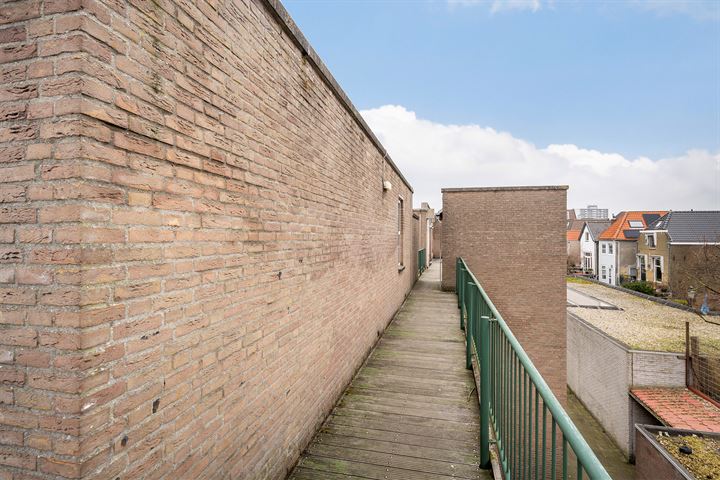 View photo 20 of Taanstraat 75