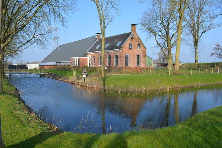 Bekijk foto 2 van Schouwerzijlsterweg 12