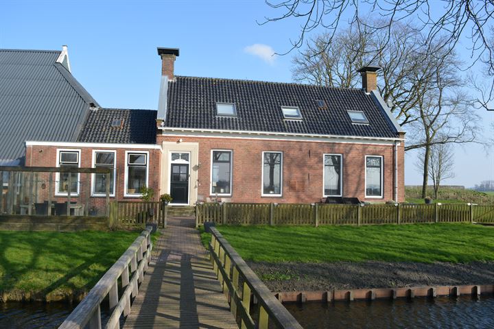 View photo 3 of Schouwerzijlsterweg 12