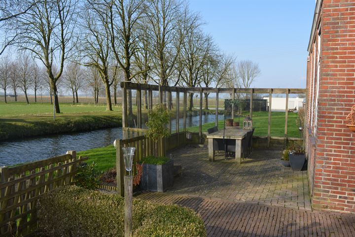 View photo 4 of Schouwerzijlsterweg 12