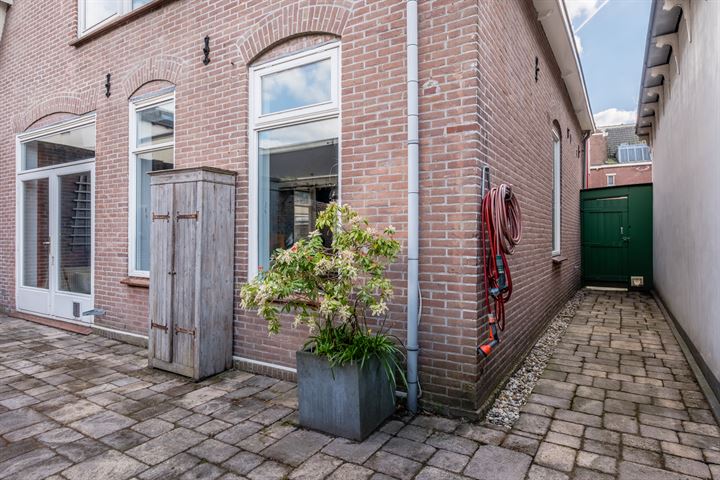 Bekijk foto 48 van Ooievaarstraat 2