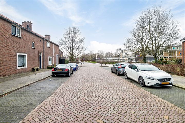 Bekijk foto 35 van Prof. ter Veenstraat 64