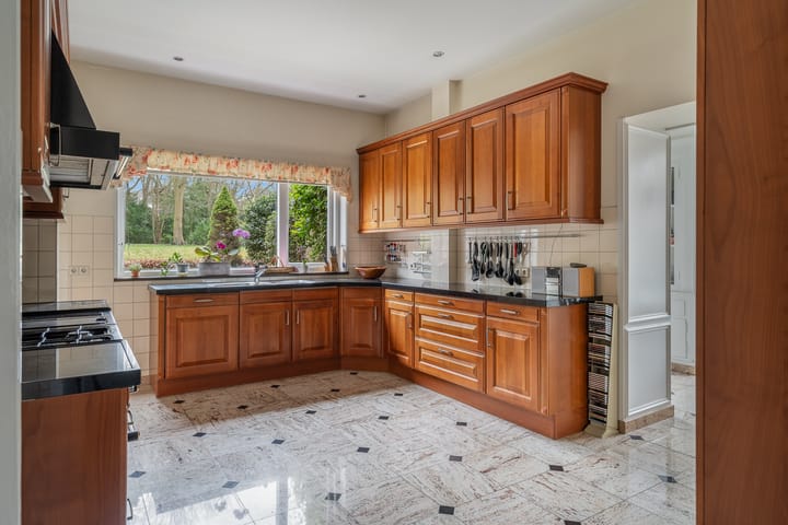 Foto 16 van Van der Oudermeulenlaan 18