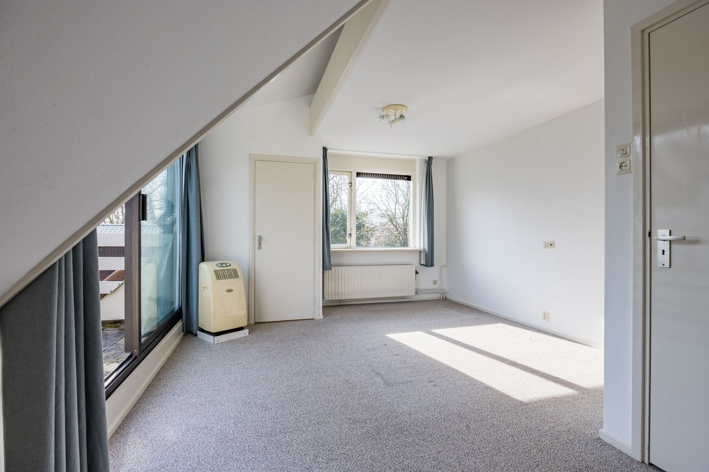 Foto 25 van Oostvlietweg 51-A