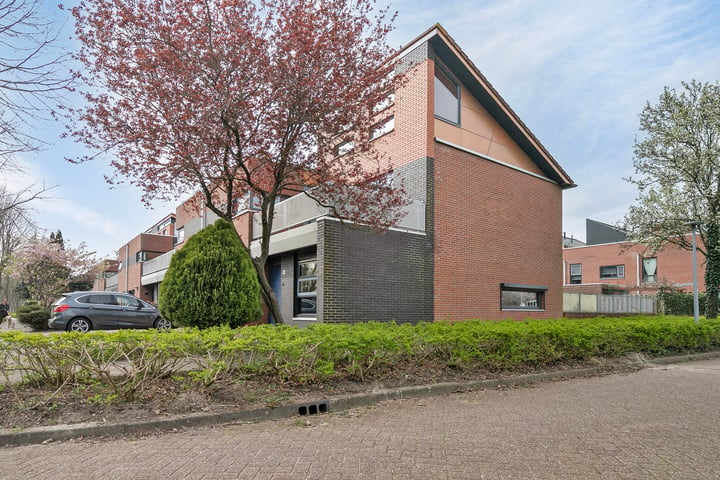 Bekijk foto 33 van Maurits Bingerstraat 14