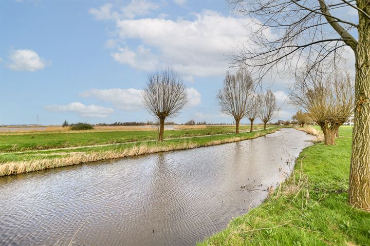 Bekijk foto 32 van Van Allenstraat 19