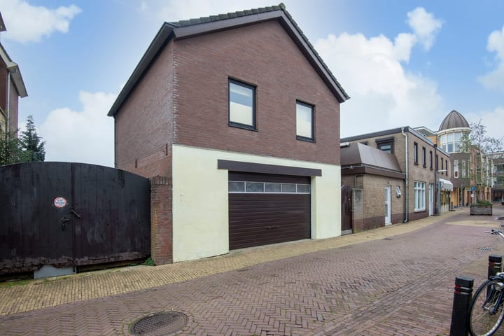 Photo 10 of Dorpsstraat 15