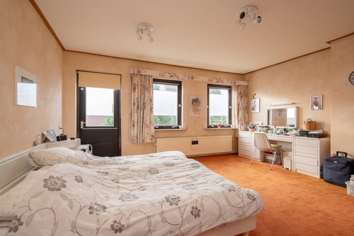 Photo 18 of Dorpsstraat 15