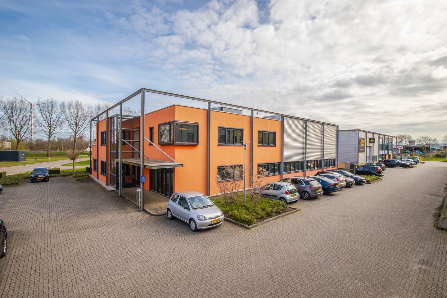 View photo 5 of Geograaf 28