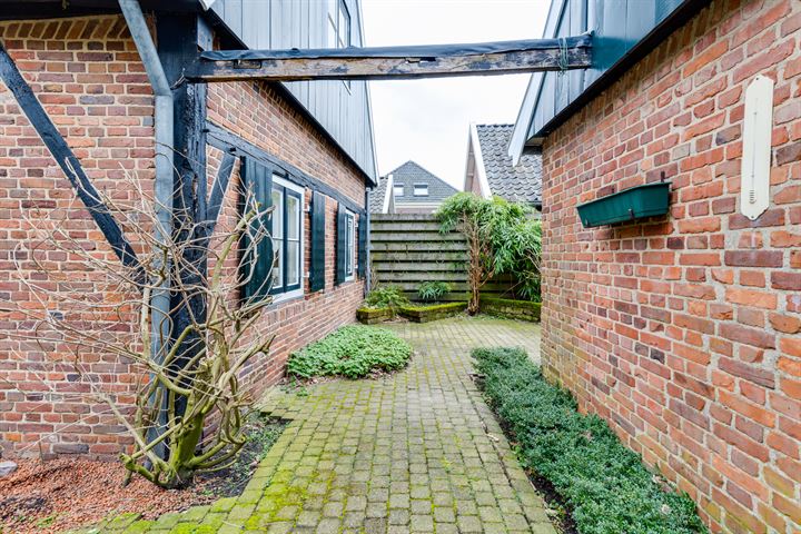 Bekijk foto 42 van Hozenstraat 16