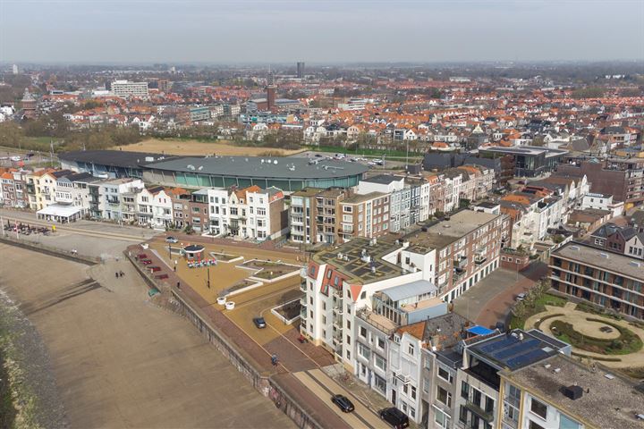 Bekijk foto 43 van Coosje Buskenstraat 49-A