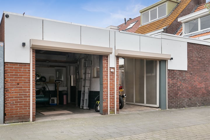 Bekijk foto 25 van Edelweisstraat 85