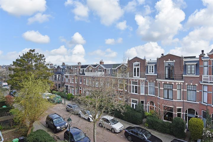 Bekijk foto 38 van Van Beverningkstraat 153