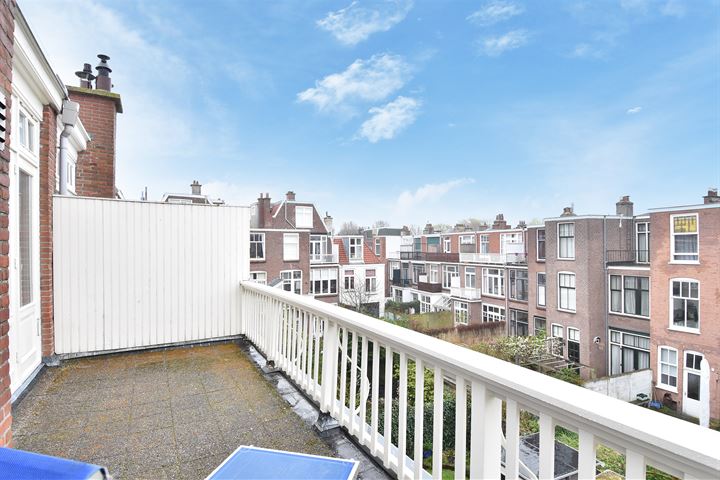 Bekijk foto 44 van Van Beverningkstraat 153