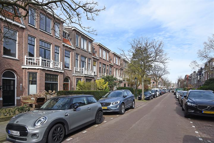 Bekijk foto 55 van Van Beverningkstraat 153