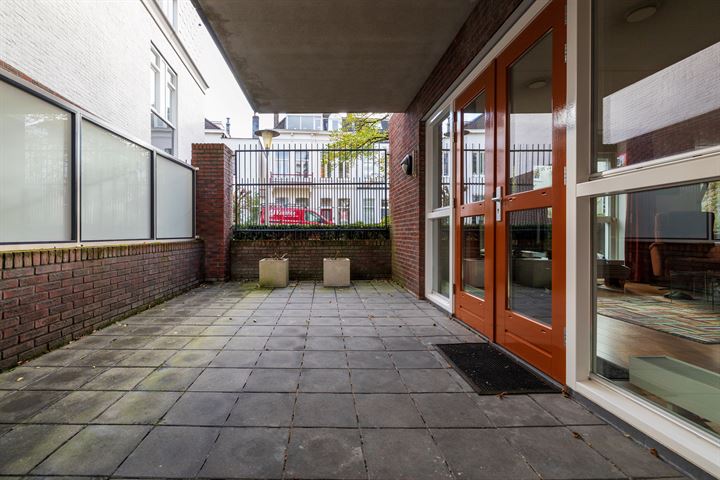 Bekijk foto 17 van Frombergstraat 62