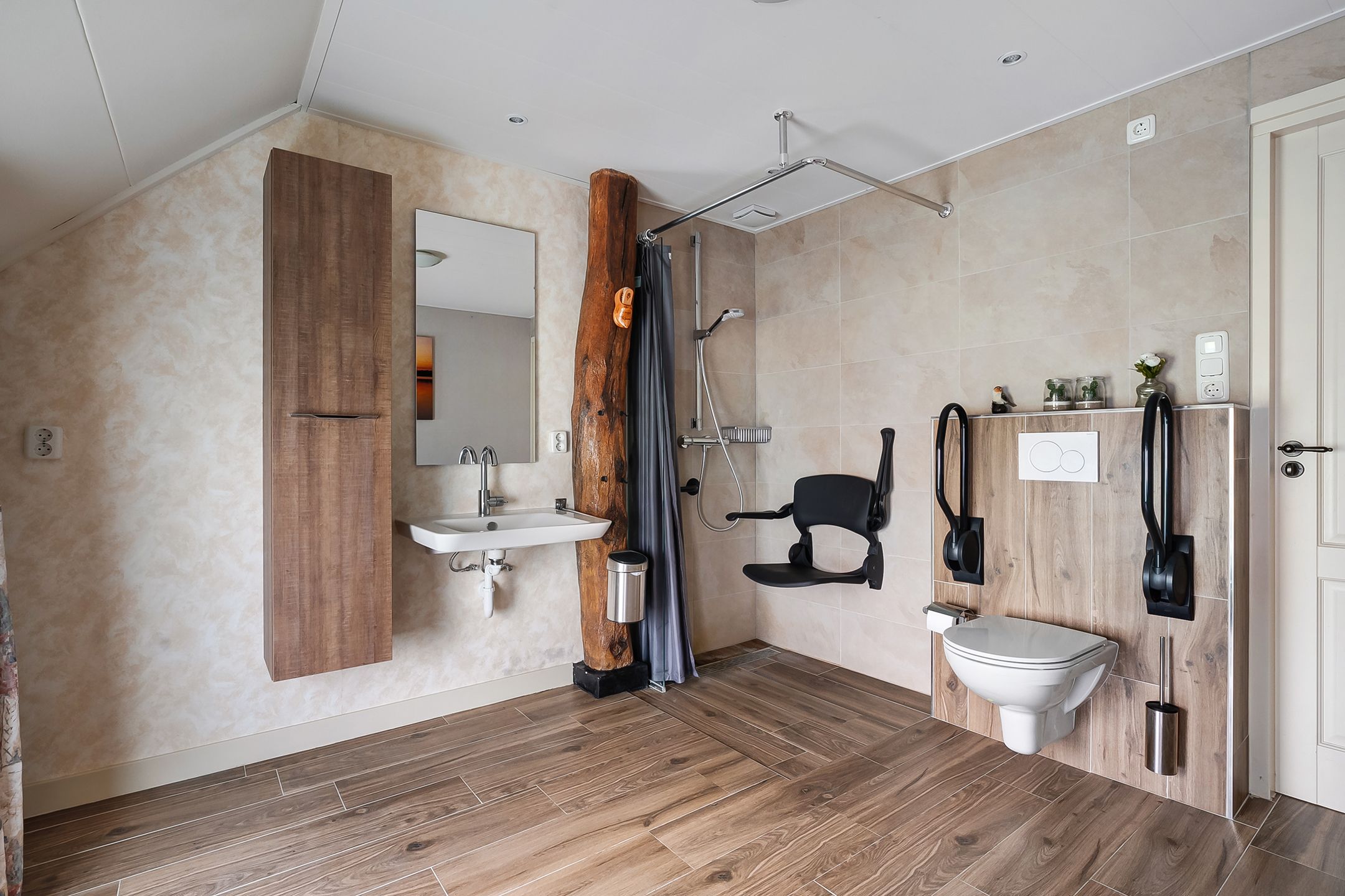 Foto 21 van Dennenweg 1