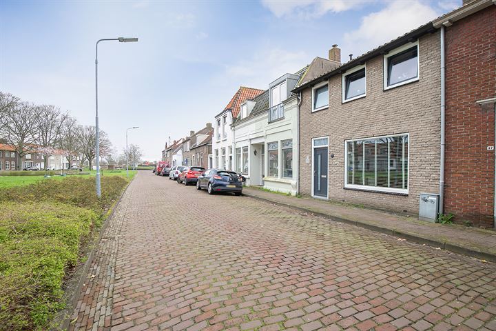 Bekijk foto 43 van Marnixplein 25