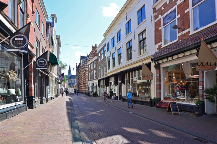 Bekijk foto 49 van Jan van Galenstraat 90