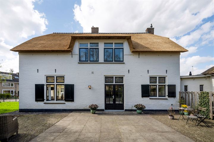 View photo 22 of Raadhuisstraat 32