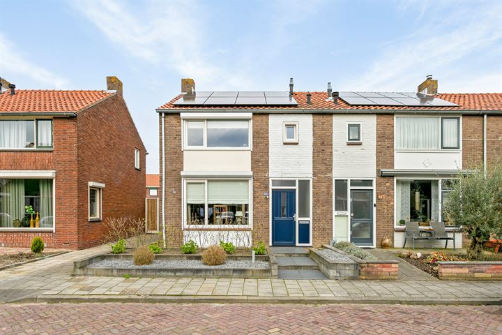 Bekijk foto 1 van Henry Dunantstraat 16