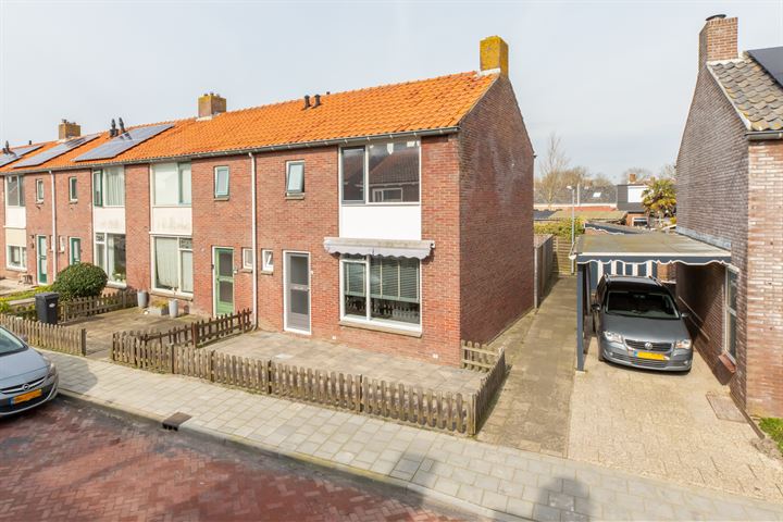 View photo 1 of Weststraat 14