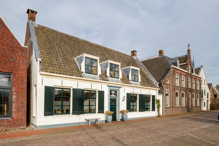 Bekijk foto 1 van Voorstraat 26