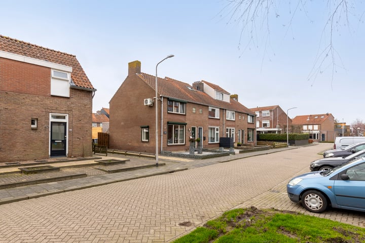 Bekijk foto 32 van Kerkhoflaan 13