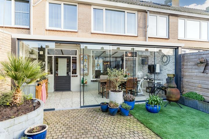 View photo 52 of Aert van Nesstraat 7