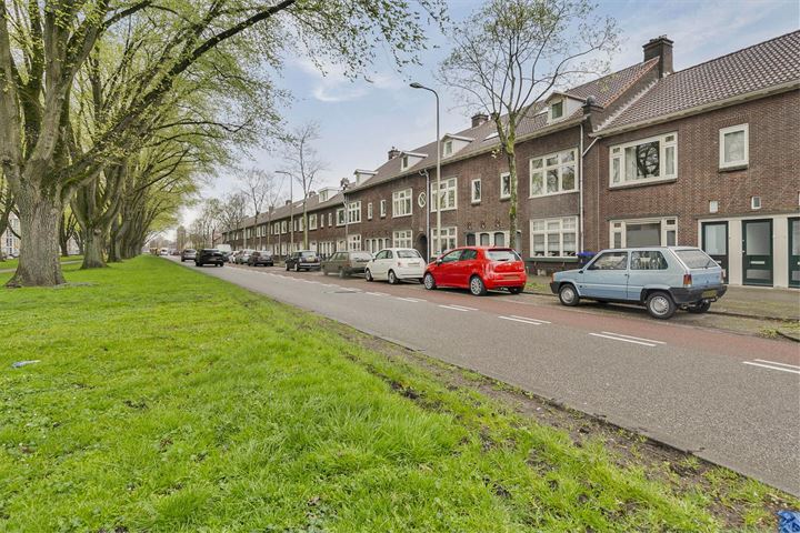 Bekijk foto 2 van Prins Bernhardlaan 35