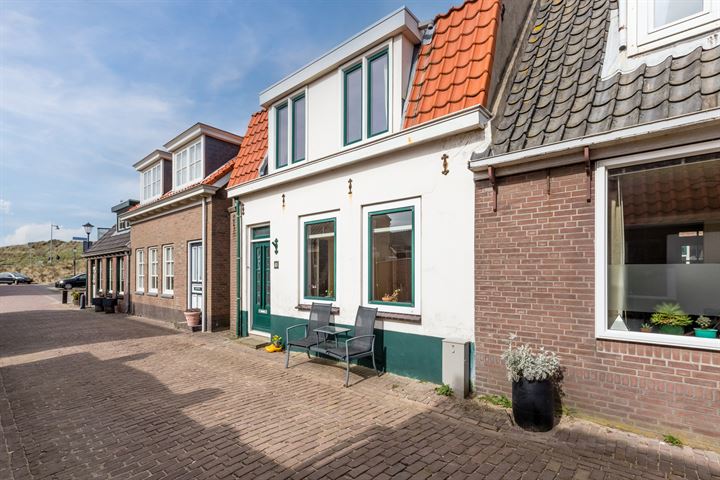 View photo 4 of Bergstraat 40