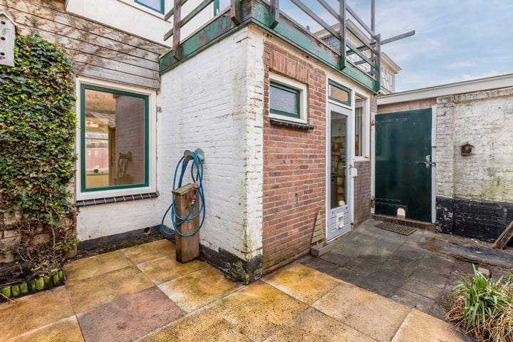 View photo 42 of Bergstraat 40