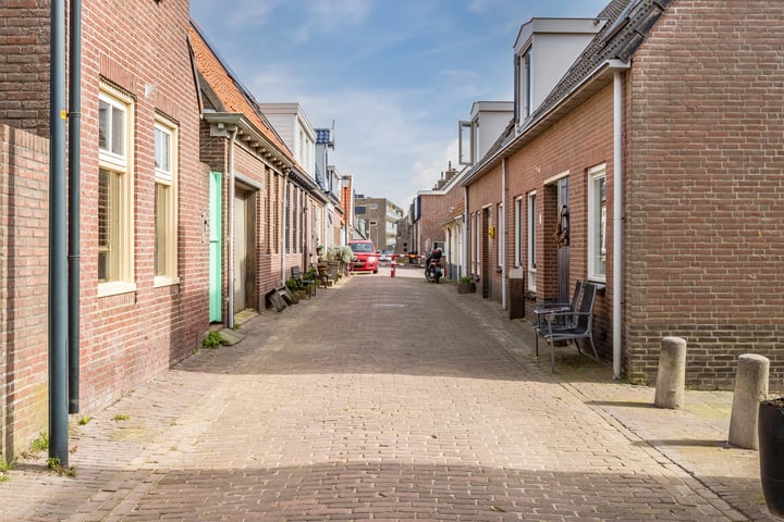 View photo 52 of Bergstraat 40