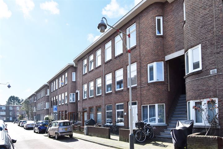 Bekijk foto 27 van Larensestraat 99