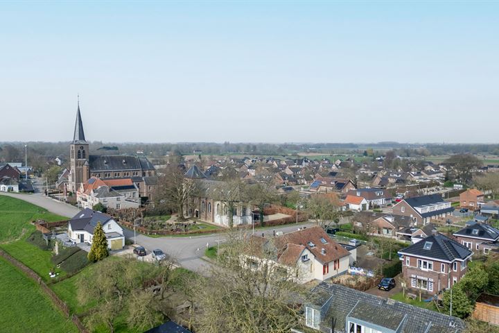 Bekijk foto 44 van van Rechterenstraat 2