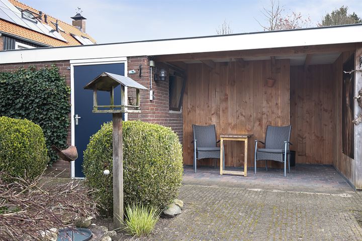 Bekijk foto 42 van Dr. de Visserstraat 47