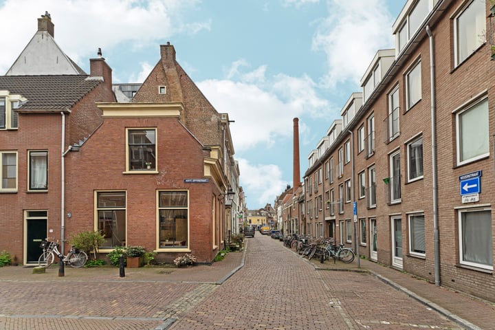 Bekijk foto 2 van Keizerstraat 37