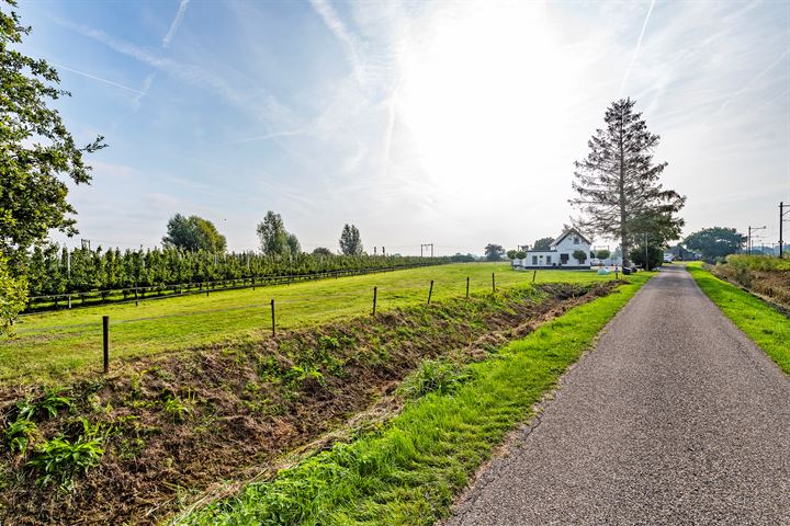 Bekijk foto 14 van Parallelweg Oostzijde 2